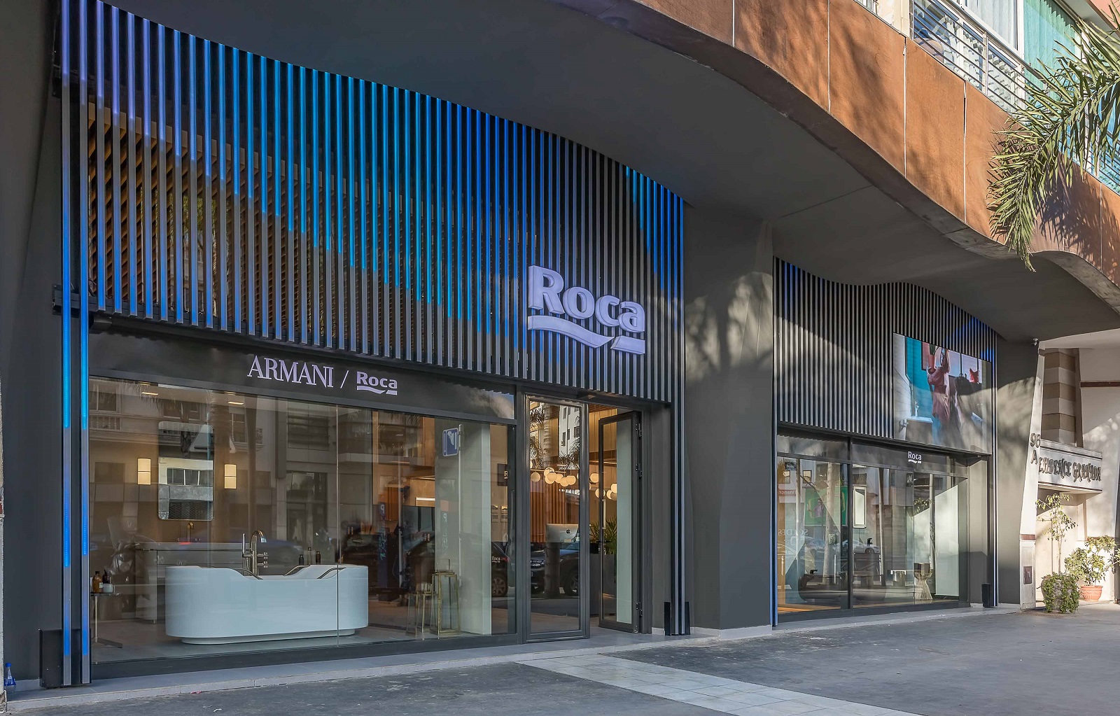 <p>Roca於 2006 年 6 月在卡薩布蘭卡開設陳列室，在舒適輕鬆的氣氛下提供個人化服務。</p>